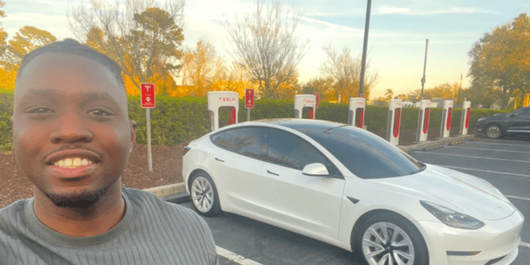 Exploring the Benefits and Drawbacks of Tesla Cars: A Top 5 List