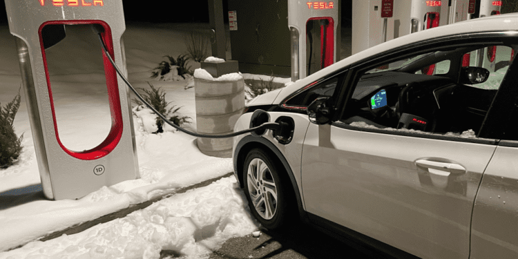 Tesla Supercharger Used to Charge a Chevrolet Bolt EV for the First Time