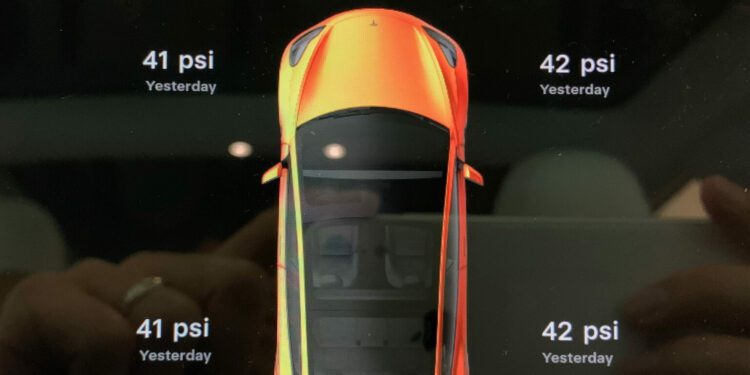 Tesla Model 3 Tire Pressure Sensors Messed Up With New Non-Tesla Tires – CleanTechnica