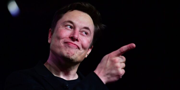 Major pension fund tells Tesla investors: vote against Musk’s B pay package