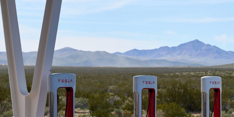 Tesla Pullback Puts Onus on Others to Build Electric Vehicle Chargers