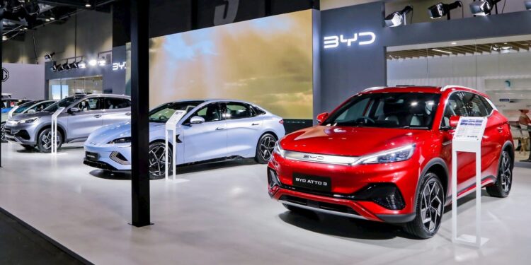 No, BYD is not taking over NIO as fake rumors claim